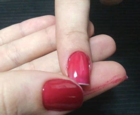 O Que Fazer Quando O Esmalte Fica Com Bolhas - Por que o esmalte faz bolhas? Respostas para 7 dúvidas de manicure ...