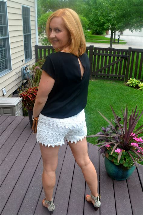 Best Older Women's Shorts at Maddison Westacott blog