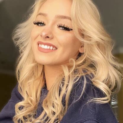 Zoe LaVerne Net Worth, Age, Family & Biography