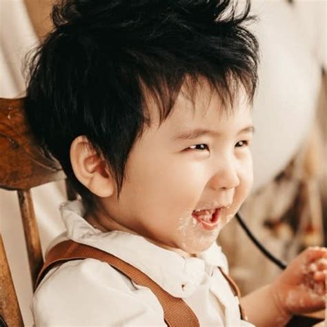 Sarah Chen (@sh._.chen) • Threads, Say more