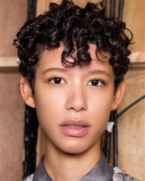 19 Gorgeous Curly Haircuts That Show Off Your Natural Texture