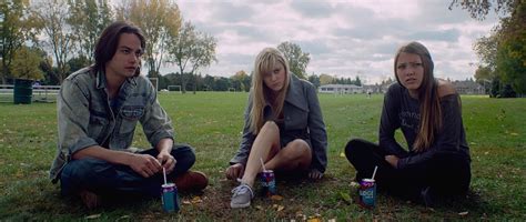It Follows - Film 2014 - Scary-Movies.de
