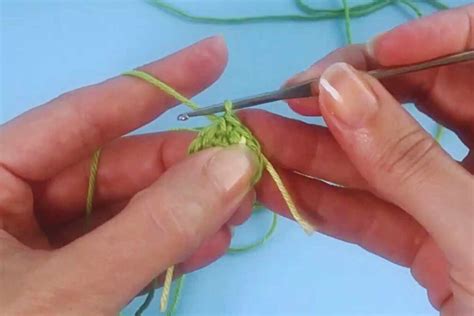 How to Crochet a Frog Amigurumi!