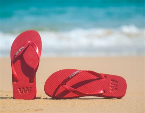 Cherry Red Classic Flip Flops, Unisex – Waves Flip Flops USA