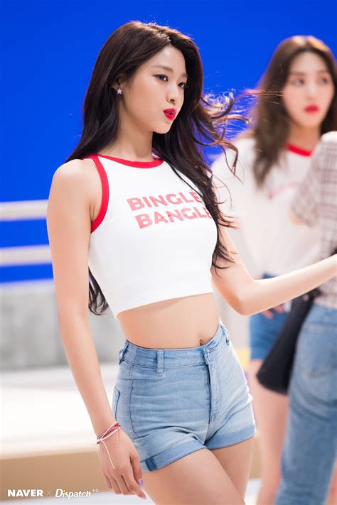 10+ Sexiest K-Pop Outfits Of The Week (Girls)