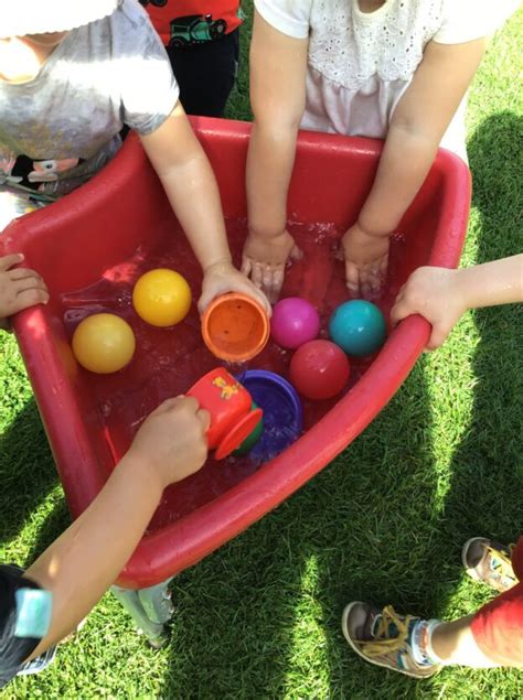 Water tray – Meadows Day Nursery Blog