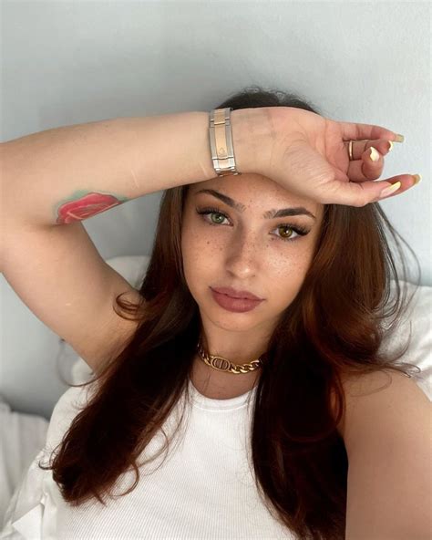 Ash Kash (Model) Bio, Age, Boyfriend, Height, Nationality & OnlyFans 
