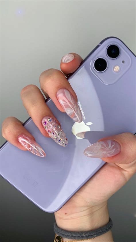 Pin by Sofya Kaufman on Ноготочки | Pretty iphone cases, Beautiful ...