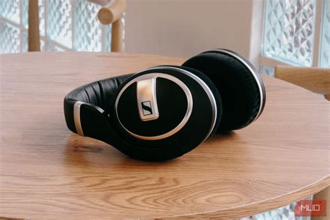 Sennheiser HD 599 SE Review: Killer Open-Back Headphones on a Budget