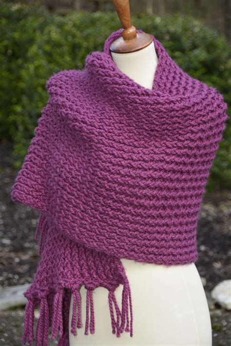 Easy Double Knit Shawl - KB Looms Blog