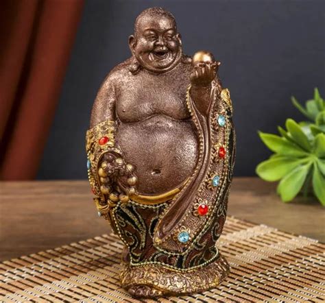 Китайские статуэтки богов и их значение: история, символика и ...