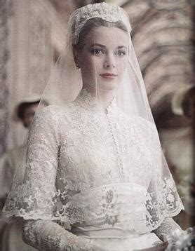 Wedding dress of Grace Kelly - Wikipedia