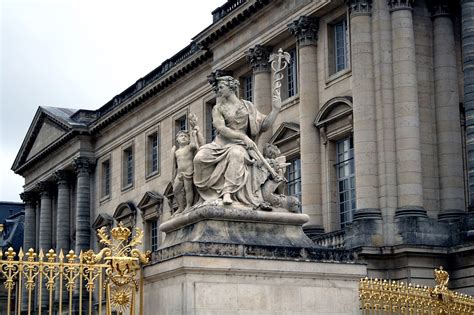 10 Interesting Facts about Palace of Versailles