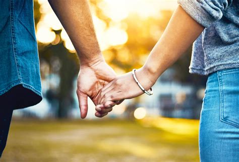 Does your finger length predict sexual behavior? - Earth.com