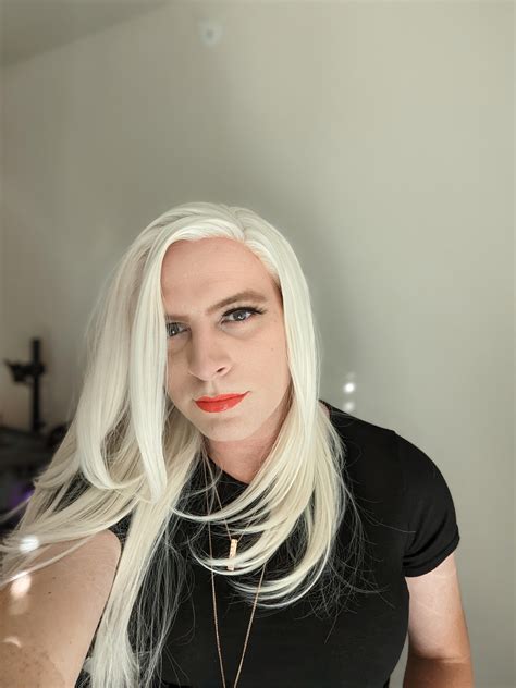 My new favorite look 🥰 : r/crossdressing