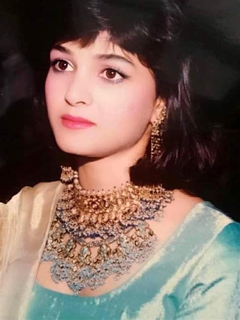 alisha chinai is so pretty : r/BollyBlindsNGossip