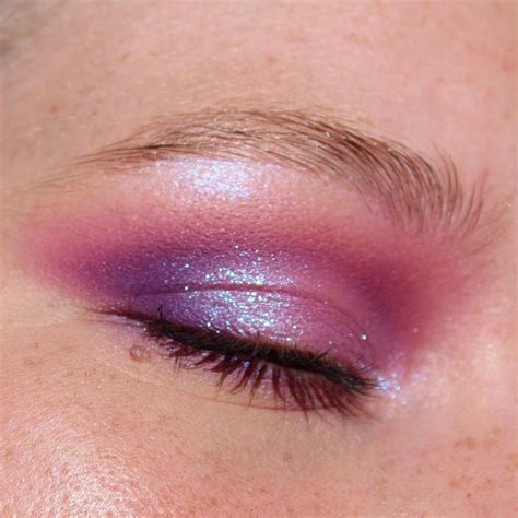 WATERLINE I might archive this later EYE | Artistry makeup, Skin makeup ...