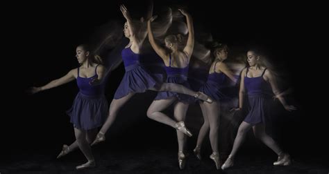 motion blur stroboscopic ballet dancer | Dance photography, Photography ...