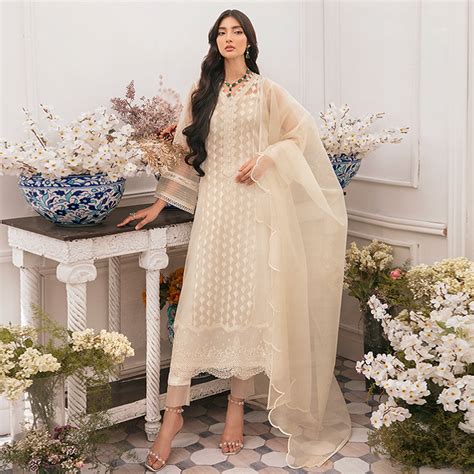 arrivals latest pakistani dresses mahum asad
