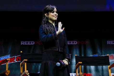 Oct 08 | New York Comic Con (Panel) - 001 - Jenna Ortega World - Photo