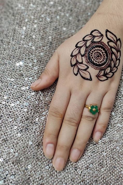 40+ Simple And Easy Henna Designs For Beginners - Zahrah Rose