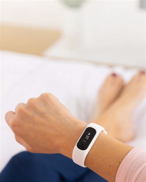 vívosmart 5 - Smart band For Health Tracking(Black) | Smartwatches ...