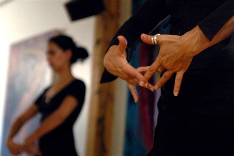 FLAMENCO CLASSES. Find your new passion! | Flamencura Music and Dance