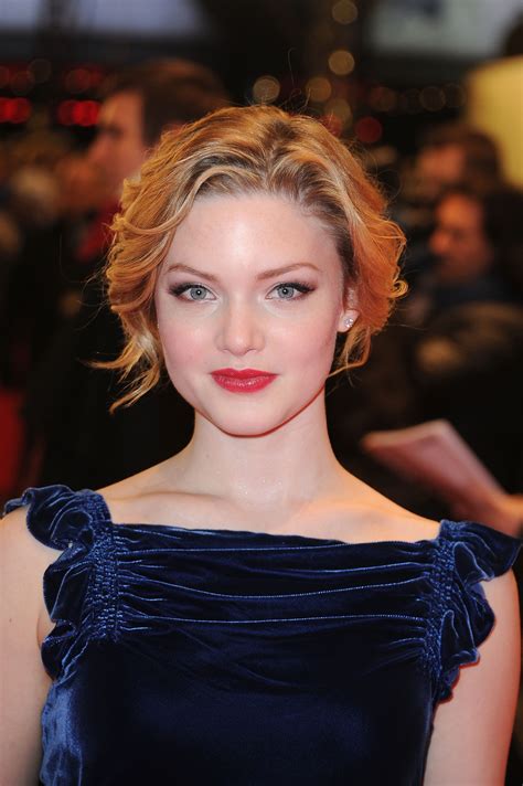 FashionBride Icon: Holliday Grainger – The FashionBrides