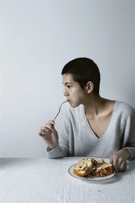 Mandy Lee: A Pioneer in Escapism Cooking – The Young Reporter