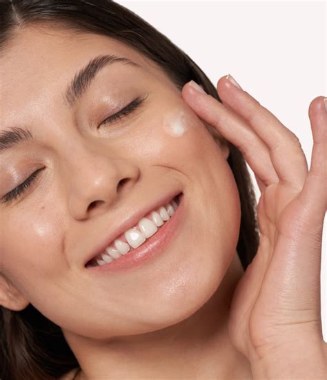 Крем для лица SPF 15 с антиоксидантным действием