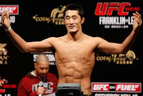[UFC] 그래플러 웰터급 ‘넘버2’ 가려라 … “김동현 vs 넬슨” - 브릿지경제
