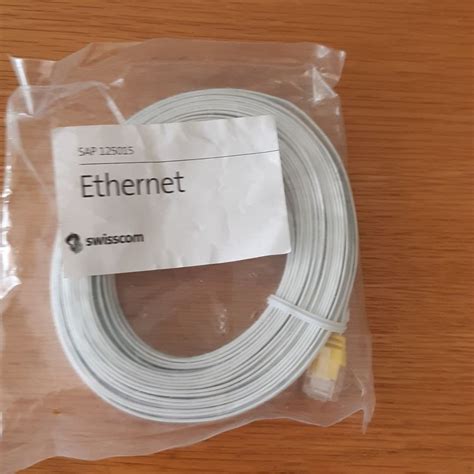 Ethernetkabel 15m weiss,flach. Mega günstig (Neu und originalverpackt ...