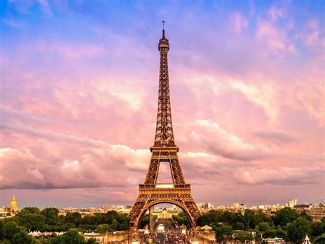 El enigma que solo se podrá resolver bajo la Torre Eiffel en 2113 y el