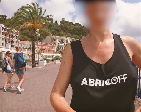 Tits Bouncing While Walking