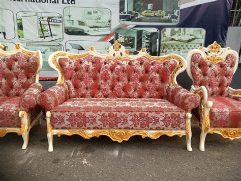 Chloe Roberts International Ltd