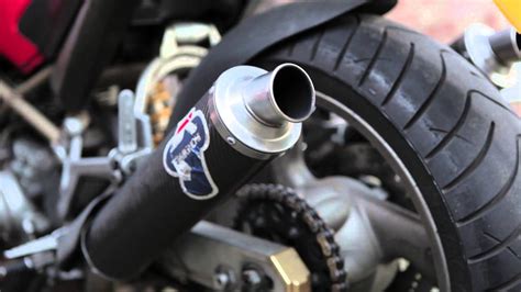 Ducati M900 - YouTube