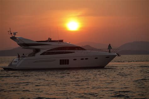 Sunset Cruise - Blue Bay Marine