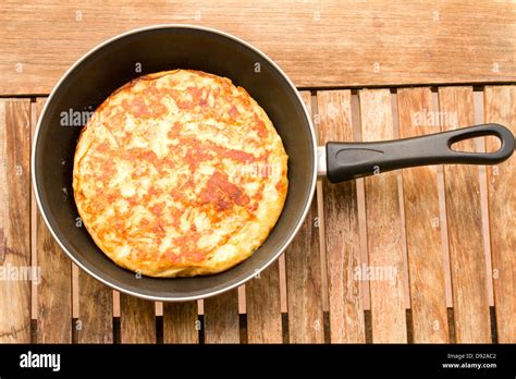 how to cook a tortilla in a pan