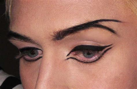 fastrollharcu: lady gaga judas makeup tutorial