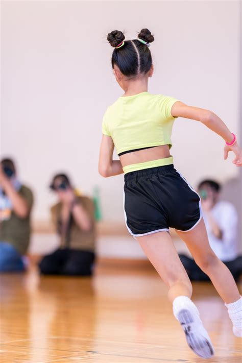 twitter rt ateccome  model js