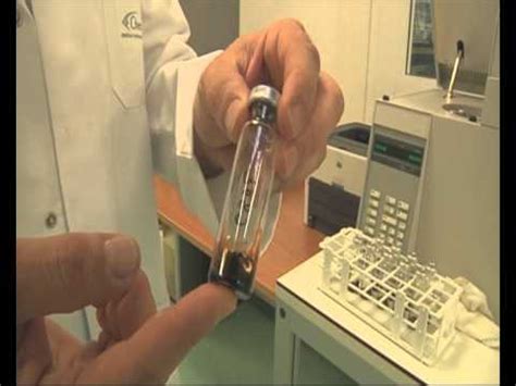 Laboratoire ChemTox - YouTube