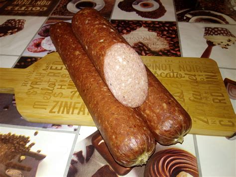 Колбаса полукопчёная Прима, с грецким орехом | Пикабу