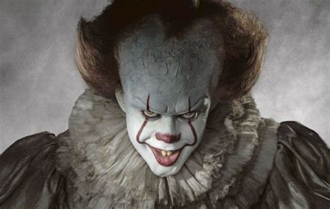 This is what the all clown screening of 'It' looked like