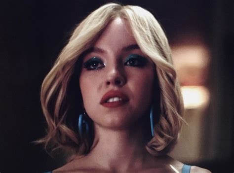 Sydney Sweeney in Euphoria (2019) | Blue eyeshadow, Euphoria, Halloween