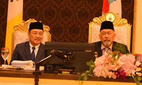 Hajiji accompanies Tun Juhar at the Rulers Conference - Sabah Baru News ...