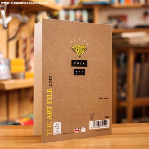Поздравителна картичка с пуловер | Elephant Bookstore