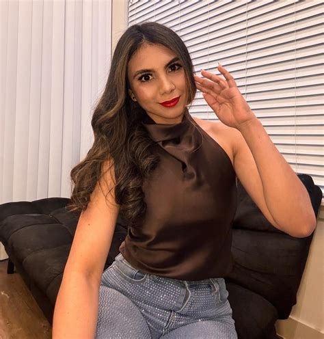 Laura Daniela Soto (@danielasotofit) • Instagram photos and videos