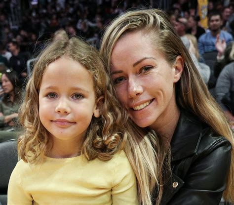 Playboy model Kendra Wilkinson teaches daughter Alijah, 5, math with