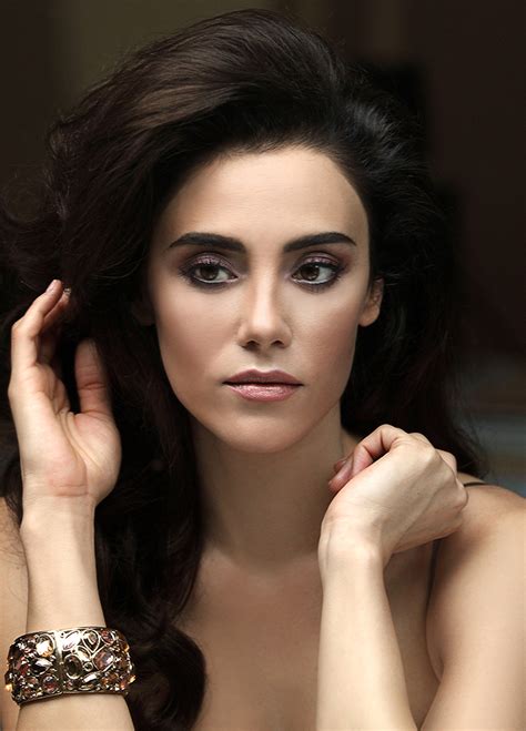 cansu dere #1814642 - uludağ sözlük galeri