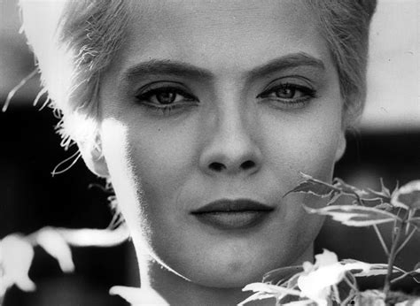 Netflix Instant Play Picks of the Moment: Cleo from 5 to 7 (1961)